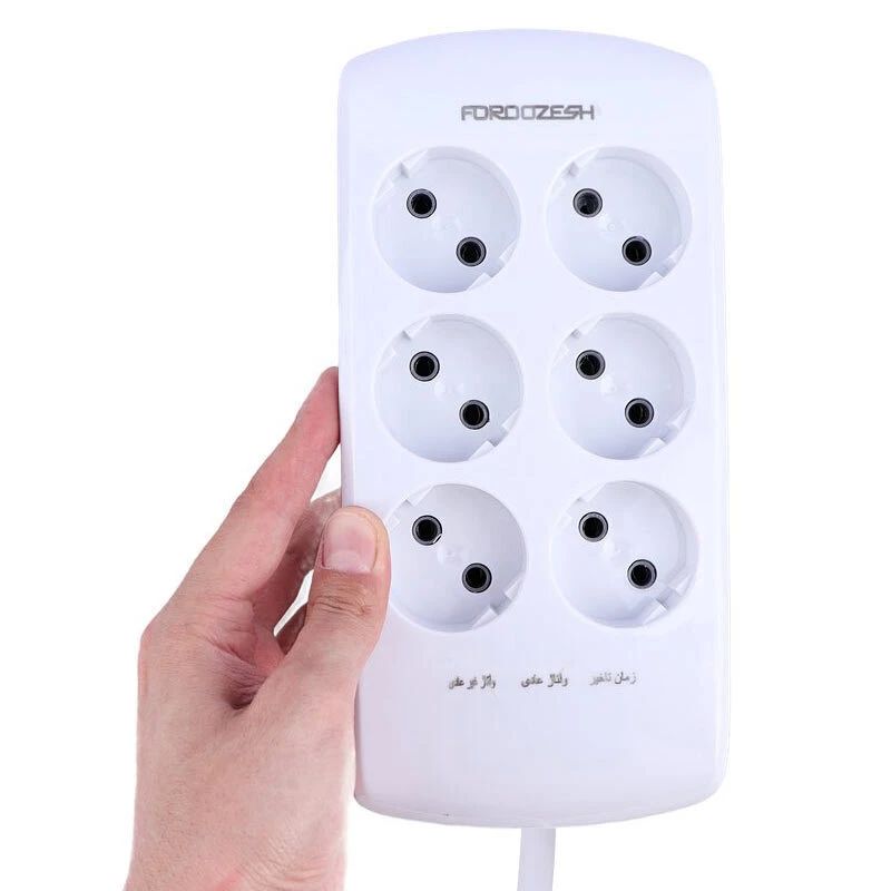 محافظ برق صوتی تصویری لوتوس فروزش LT600D دیجیتال 6 خانه ارت‌دار با کابل 1.8 و 2.8 متری